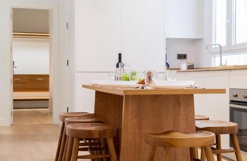 Justicia Apartment | Chueca Hortaleza 12Pax 5 Bedrooms 5 Baths