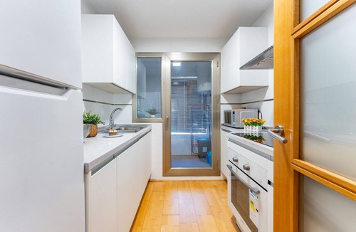 El Molinillo Apartment | City apartment for 4 with parking, Malaga