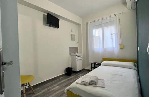Torremolinos House | Click & Room
