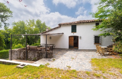 Alajar House | Collado Country House with Mountain Views, Wi-Fi, and Air Conditioning