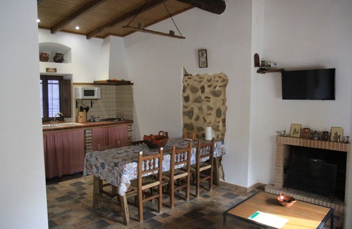 Cazalla De La Sierra House | Colonia de Galeón 71