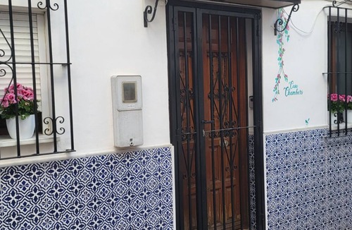 Historic Center of Estepona House | Colorful & Cozy Old Town Gem: 5* Location, Rooftop