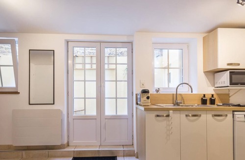 Carentan Cottage | Comfortable townhouse in Carentan for a family stay