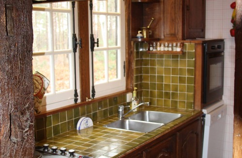Conde-sur-Risle Cottage | Comfortable Normandy Cottage with 120 acre forest
