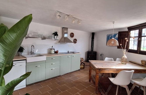Montefrio House | Comfortable vacation home with private pool and beautiful views