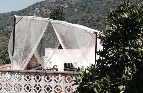 Benamahoma Villa | Comfortable village house with swimming pool and walled garden
