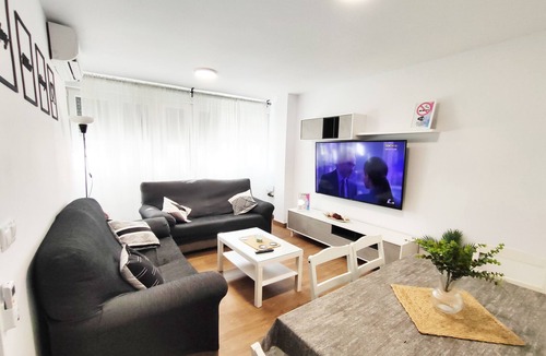 San Fernando Apartment | Complete apartment! Center! Cityhouse Quality New Refurbished New Quality Wifi high+TV65+Comfort+