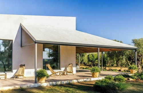 Lebrija House | Contemporary design villa in Andalusian nature