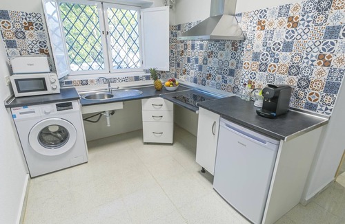 Orgiva Villa | CORCHADO, 2 Bedroom House Adapted for Reduced Mobility