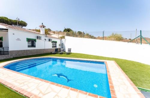 Rincon de la Victoria Ski Chalet | Cortijo Ariza Sea Views