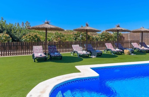 Rio Velez Villa | Cortijo Carmen de Vélez Vélez-Málaga by Ruralidays