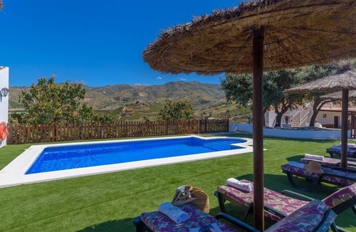 Rio Velez Villa | Cortijo Carmen de Vélez Vélez-Málaga by Ruralidays
