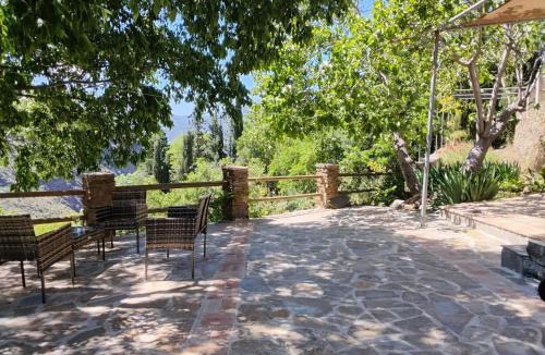 Pampaneira House | Cortijo De Los Abuelos