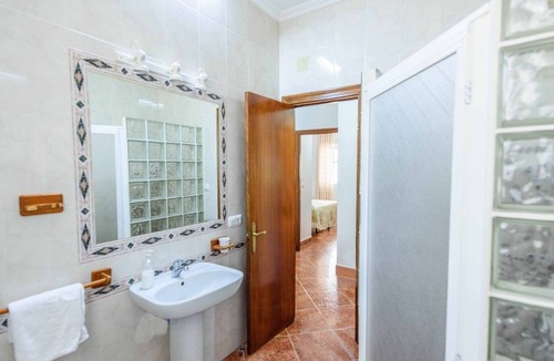 Prado del Rey Villa | Cortijo El Borbollón Prado del Rey by Ruralidays