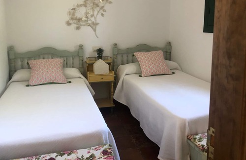 Teba Cottage | Cortijo El Puntal de Teba, next to Caminito del Rey and Guadalhorce swamps