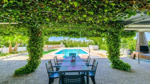 Campillos Villa | Cortijo El Vinculo Campillos by Ruralidays