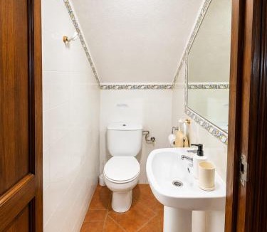 Villanueva del Rosario Villa | Cortijo Los Arcos - Lujo rural con piscina y vistas espectaculares en Málaga