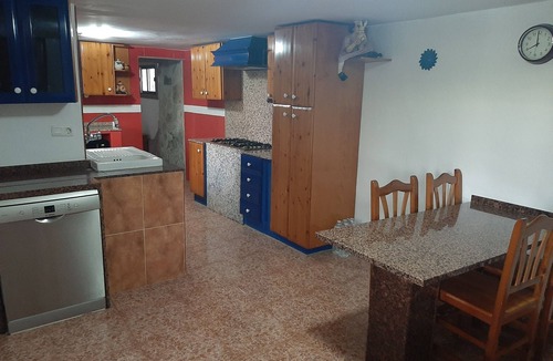 Montefrio Villa | CORTIJO MONTEFRISTY Beautiful villa for 8 to 10 people, private pool and garden