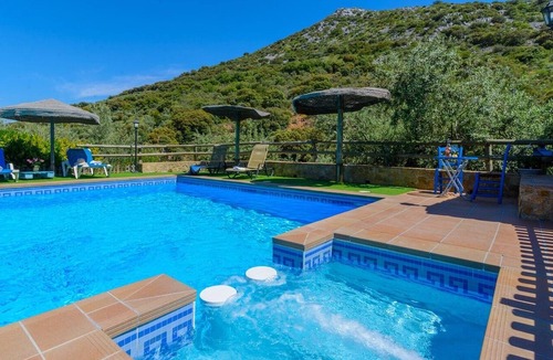 Carcabuey Villa | Cortijo Palitroques Carcabuey by Ruralidays