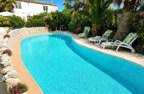 Cullar House | Cortijo Paraiso Pool & Tropical Garden Oasis