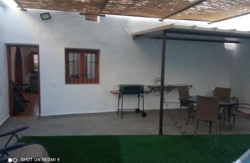 Terque House | Cortijocueva con encanto natural