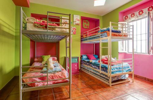 Archidona House | Cosy holiday home in Villanueva de Tapia with garden
