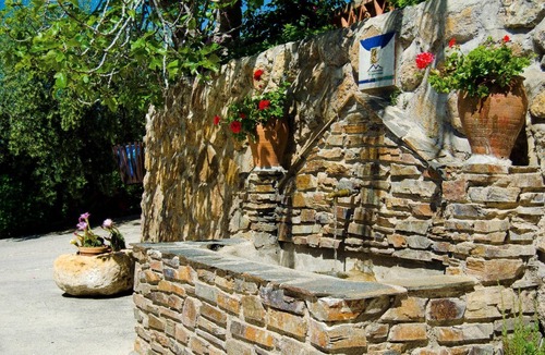 Nechite House | Cosy house in complex with pool and garden