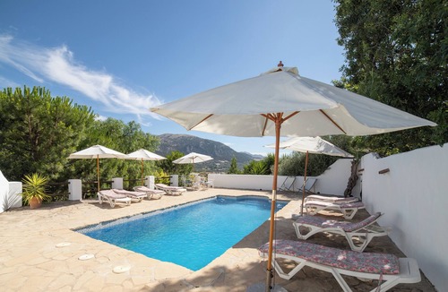 Villanueva del Trabuco Cottage | Cosy mountain cottage, 45 min Málaga,stunning views, heated pool, horses on site