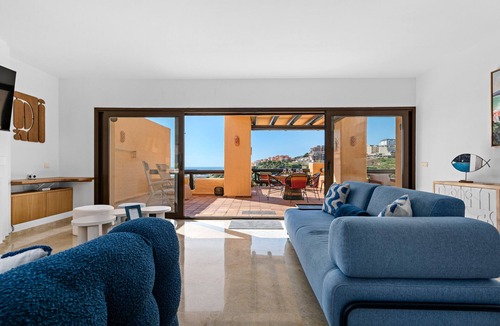 Puerto de la Duquesa Apartment | Coto Real Penthouse 2470 Naxos Sea View