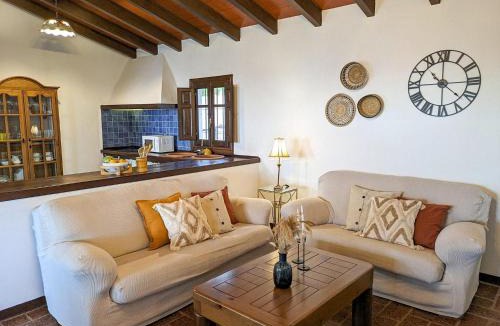Antequera House | Cottage in La Joya near El Torcal