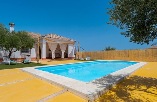 Marchena House | Country House 'La Alquería' with Private Pool, Wi-Fi and Air Conditioning