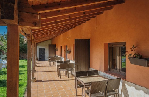 Villalcazar de Sirga House | Country House 'Don Camino' with Private Terrace, Private Garden and Wi-Fi
