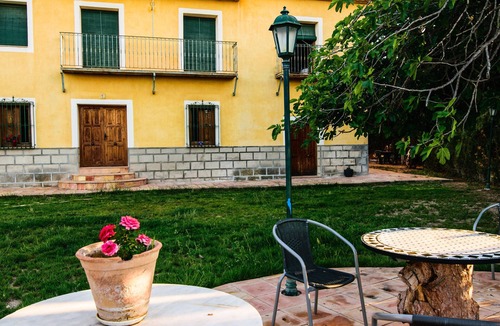 Cehegin House | Country House 'Agroturismo Las Nieves Norte' with Mountain View, Shared Pool and Wi-Fi