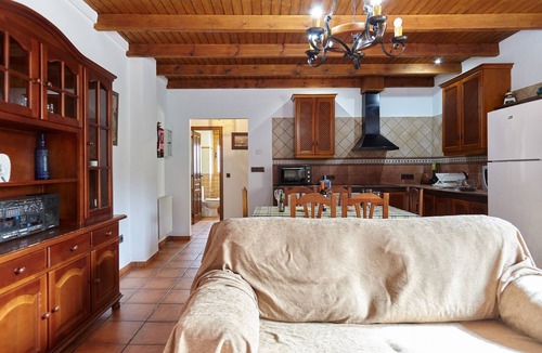 Arbuniel House | Country House 'Alojamiento Rural La Ventilla' with Mountain View, Private Pool and Wi-Fi
