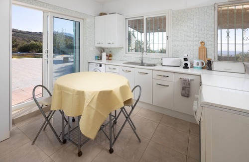 Periana Villa | Country House 'Carrion' with Sea View, Wi-Fi and Air Conditioning