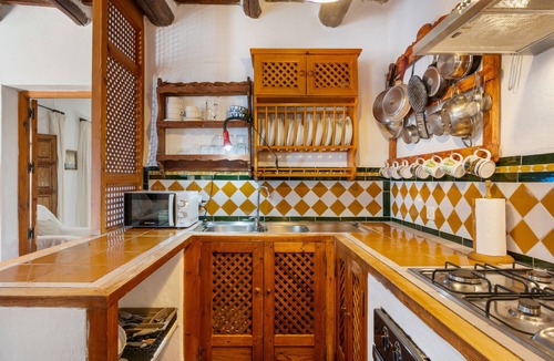 Bubion House | Country House 'Casa De La Fuente' with Mountain View, Private Terrace and Wi-Fi