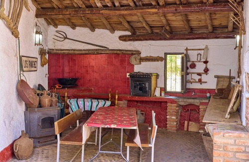 Fuente Obejuna House | Country House 'Casa Rural Con Encanto El Coronel' with Mountain View, Private Pool and Wi-Fi