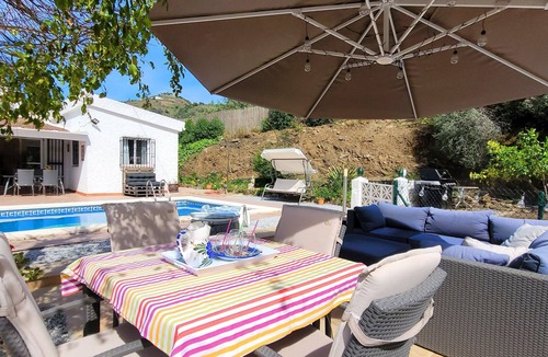 Torrox Villa | Country House 'Casa Espina' with Mountain View, Wi-Fi and Air Conditioning