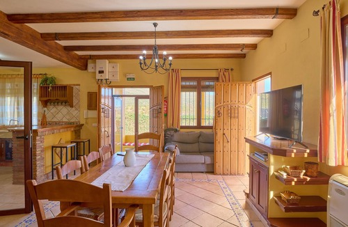 Carcabuey House | Country House 'Casa Rural El Rincon' with Mountain View, Wi-Fi and Air Conditioning