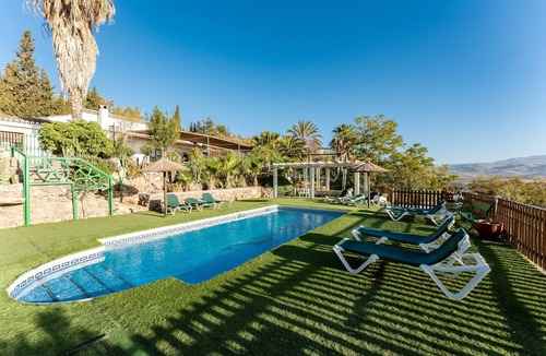 Alora House | Country House 'Casa Rural Salrima' with Mountain View, Wi-Fi and Air Conditioning