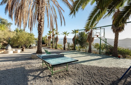 Alora House | Country House 'Casa Rural Salrima' with Mountain View, Wi-Fi and Air Conditioning