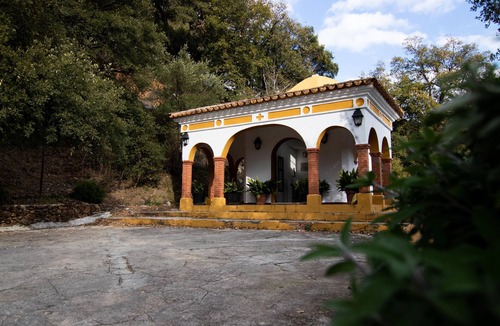 Pujerra Villa | Country House 'Casas Rurales El Viejo Castaño 2' with Mountain View and Air Conditioning
