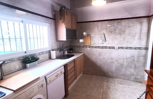 Alhaurin el Grande House | Country House 'Cucazorra' with Mountain View, Wi-Fi and Air Conditioning