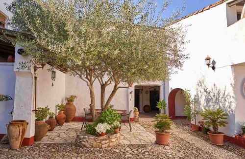 Fuenteheridos House | Country House 'El Zarzo' with Mountain View, Shared Terrace and Wi-Fi