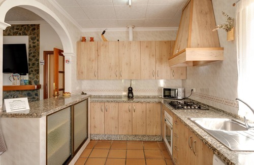 Posadas House | Country House 'El Olmo - Families Only' with Mountain Views, Wi-Fi and Air Conditioning