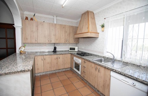 Posadas House | Country House 'El Olmo - Families Only' with Mountain Views, Wi-Fi and Air Conditioning