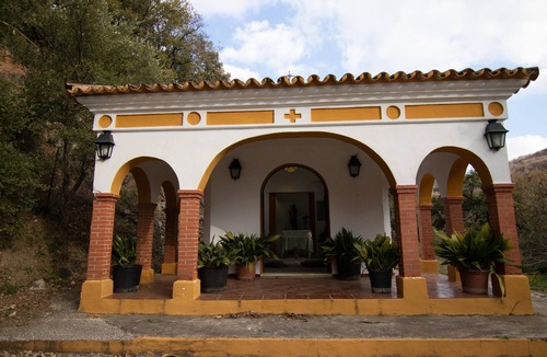 Pujerra Villa | Country House 'El Viejo Castaño 3' with Mountain View, Wi-Fi and Air Conditioning