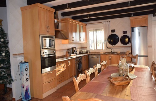 El Robledo Ski Chalet | Country House in El Robledo, next to Cabañeros National Park