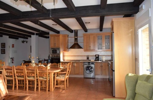 El Robledo Ski Chalet | Country House in El Robledo, next to Cabañeros National Park