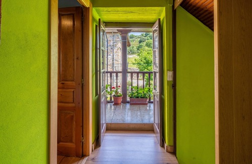 Labra House | Country House in Picos de Europa with Private Garden, Terrace, Balcony, and Barbecue